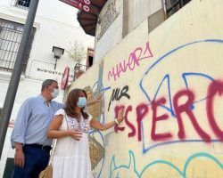 El PP exige a Espadas un plan de limpieza urgente contra los grafitis y pintadas“Ha preferido perder el tiempo en aspiraciones personales lejos de la ciudad y condenar a Sevilla al más absoluto de los olvidos”