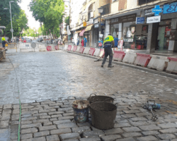 El Ayuntamiento ejecuta 170 actuaciones puntuales de mejora de las calles en agostoRenueva el adoquinado en mal estado de la Alameda, Alfonso XII y San Jacinto