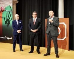 Éxito absoluto de la 1ª jornada de “Letras en Sevilla”La gran incógnita era la posición de Pérez Reverte ante la tauromaquia