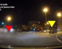 La actuación de un taxista en persecución del turismo fugado por las calles de Sevilla clave para la investigación del siniestro vial ocurrido anocheEl motorista de 47 sigue hospitalizado en estado crítico 