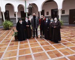 Antonio Muñoz visita los conventos de San Clemente y de Santa Ana para conocer sus necesidades