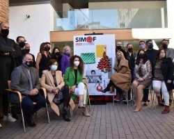 El cartel de SIMOF 2022 se personalizaSí, tal y como lees, el cartel del Salón Internacional de Moda Flamenca 2022 será único e irrepetible en el sentido estricto de cada término. 