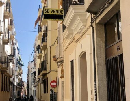 Andalucía, la quinta comunidad de España con mayor incremento anual del precio de la viviendaEl precio medio del alquiler alcanza los 11,03 €/m²/mes tras subir un 6% interanual