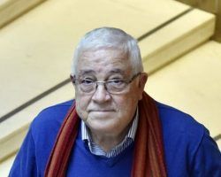 Abel Moreno, miembro del grupo de compositores del Ateneo, Premio Novia del Sol a la CulturaGalardonado en la II Gala de la Hispanidad del Ayuntamiento de Algeciras y la Asociación Amigos de la Música de Algeciras