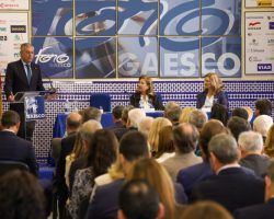 Sanz plantea una nueva Gerencia de Urbanismo, con una oficina aceleradora de proyectos y un nuevo PGOU para transformar Sevilla"Trabajar para eliminar trámites urbanísticos, administrativos y burocráticos que aburren a cualquiera en esta ciudad”