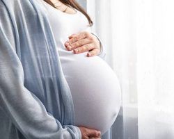 Tomares atenderá a las madres vulnerables