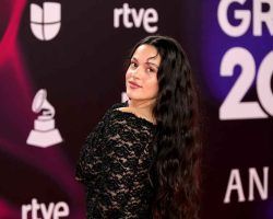 Firmas andaluzas en los Latin Grammy 2023Con acontecimientos como éste la ciudad se paraliza y no es para menos. Lo mejor de la música española y latina se concentraba esa noche de los Latin Grammy en Sevilla, en el Palacio de Congresos, FIBES. Por tanto, lo mejor de la moda española y andaluza también estaba allí. Y nosotros te lo contamos aquí