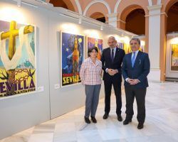 El Ayuntamiento acoge una exposición antológica de carteles de la Semana Santa y Fiestas de la Primavera