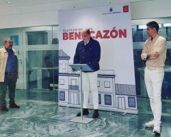 Inaugurada la exposición de dibujos «Benacazón a trazos» de Pedro Jaén Seijo