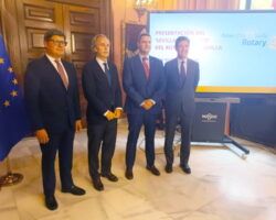 Presentación oficial del «Sevillano del año» en el Ayuntamiento de Sevilla