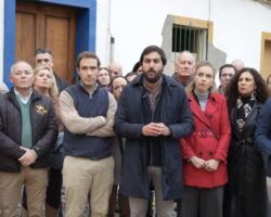 Javier Navarro habla claro en la Alameda de Hércules: “La política de “fronteras abiertas” no trae sino delincuencia y degradación para nuestros barrios”