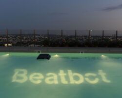 ¿Con qué frecuencia deberías poner en funcionamiento la bomba de tu piscina?