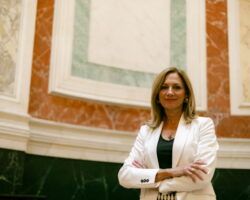Reyes Romero: ¿Se ha previsto solucionar de una vez la falta de conexión de Los Palacios y Villafranca con la Red de Cercanías de Sevilla?“Sevilla sigue a la cola en infraestructuras e inversiones”