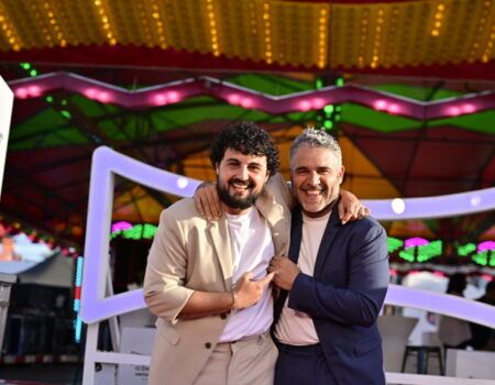 Presentación de Icónica Fest 2025 en la Calle del Infierno de la Feria de Abril de Sevilla
