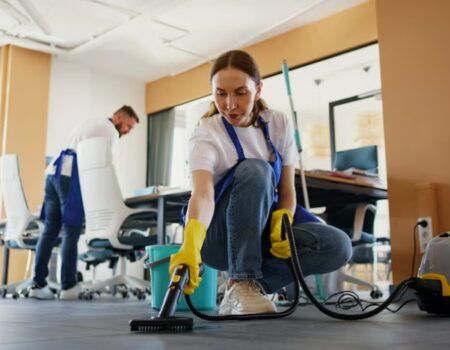 Las empresas de limpieza se reinventan con los Facility Services: ventajas y servicios de interés