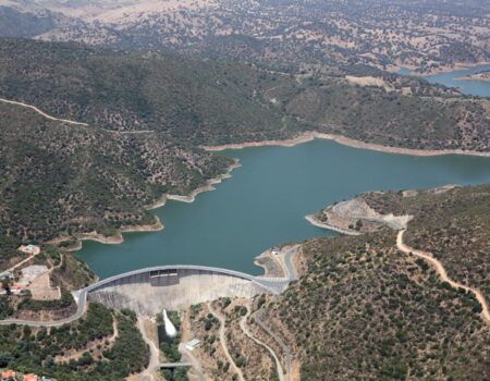 El PSOE reclama una rebaja en las tarifas del agua en Sevilla Antonio Muñoz: “El contexto actual es bien distinto y lo lógico es que se revierta la subida aprobada en 2024"