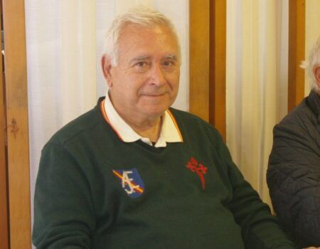 Entrevista a José Luis Corral, presidente del Movimiento Católico Español (MCE)"Blas Piñar tomó una decisión salomónica: que yo dejase Fuerza Joven y pasase un tiempo sin ir a los actos y reuniones"