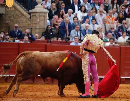 Toros en Sevilla: ¡Buena corrida de Juan Pedro Domecq!Pablo Aguado bordó el toreo, Diego Urdiales dejó su sello y Castella hizo de Castella
