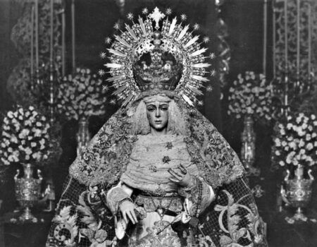 La Macarena: restauración revertida