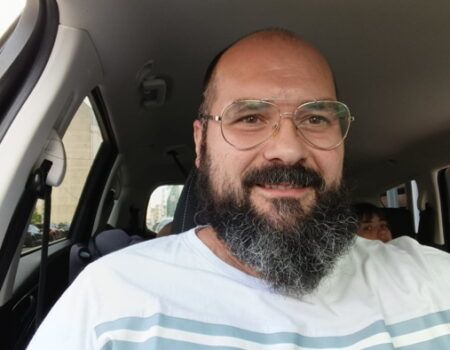 Entrevista a Iván López, “Gallego despotricando”, uno de los fundadores de Núcleo Nacional"Considero que mantener nuestro legado y nuestra cultura no se consigue a través del mestizaje o de cosas raras"
