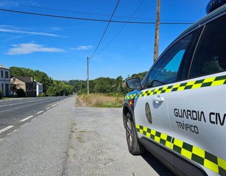 Un fallecido al chocar un camión y un coche en Lebrija, Sevilla