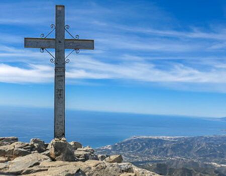 La Cruz y la espada