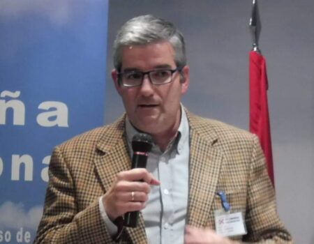Entrevista a Javier Garisoain, presidente de Comunión Tradicionalista Carlista"Este sistema electoral es la coartada para la dictadura perfecta porque con él elegimos, a la vez, al que va a mandar y a quien nos debería defender del que va a mandar"