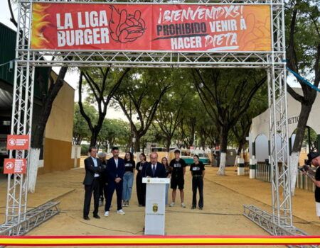 Éxito de la inauguración de La Liga Burger en BormujosSabor, música y diversión del 25 al 28 de septiembre en el Recinto Ferial