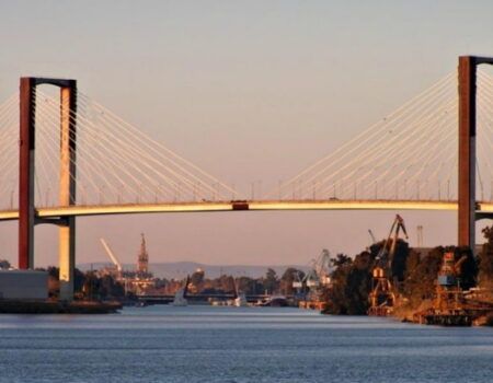 VOX exige explicaciones por las mordidas del PSOE en el Puente del Centenario y sugiere que el Ayuntamiento se persone en el proceso judicial