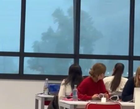Se suspenden las clases en la Universidad Loyola de Sevilla ante el fuerte temporal