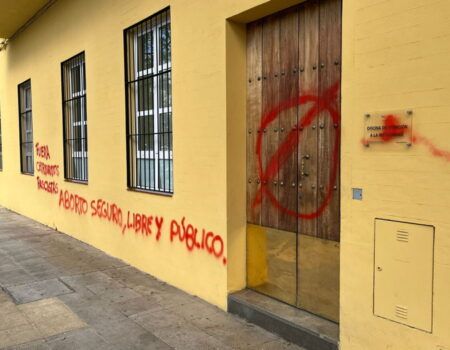 VOX acusa a los grupos de izquierda de instigar una campaña de acoso contra la Oficina de Maternidad y su directoraCristina Peláez: "A Antonio Muñoz, Ismael Sánchez y Susana Hornillos les pregunto si debemos temer por la integridad física de la directora de esta oficina"