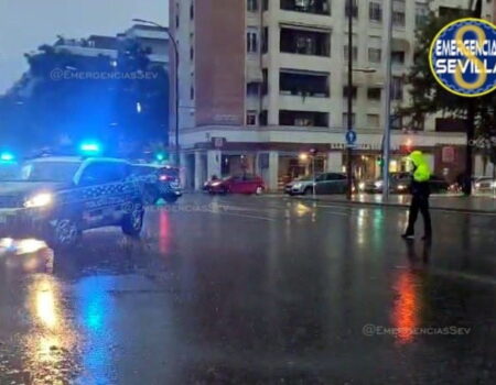 Un hombre ha fallecido en Sevilla tras ser atropellado y arrastrado durante varios kilómetros