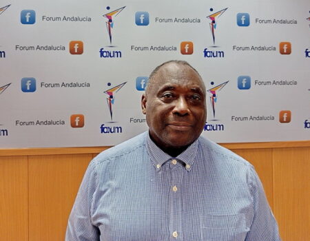 «¿Quién es peor: quien hizo la Ley de Extranjería o VOX por querer aplicar lo que hizo el PSOE?»Entrevista a Norberto Masa Akapo, presidente de Forum Andalucía
