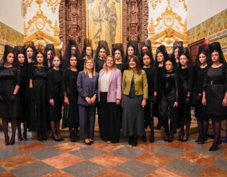 Sevilla acoge una nueva edición de ‘Sí, Mantilla’ 2026, inspirada en los aromas de la Cuaresma