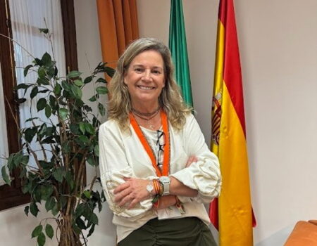 Isabel Madera impulsa una nueva vía para ampliar la vivienda asequible en BormujosEl ahorro puede situarse entre un 15% y un 25% respecto a la obra nueva convencional