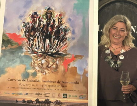 Color y Pasión: Mariló Rivera Ilumina las Carreras de Caballos de Sanlúcar en su cartel anunciador
