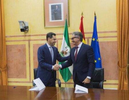 Gavira: “Hemos alcanzado un acuerdo para tener un gobierno que defienda el sentido común y que trabaje por mejorar la vida de los andaluces”